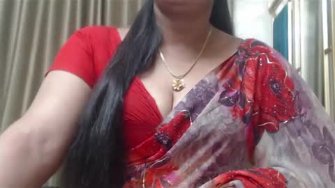 Snapshot of desimaisa130 chatting on February 18, 2025, 7:30 pm Maisa online show from February 18, 2025, 7:30 pm