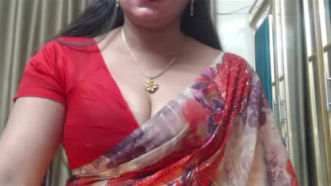 Snapshot of desimaisa130 chatting on March 10, 2025, 5:29 pm Maisa online show from March 10, 2025, 5:29 pm