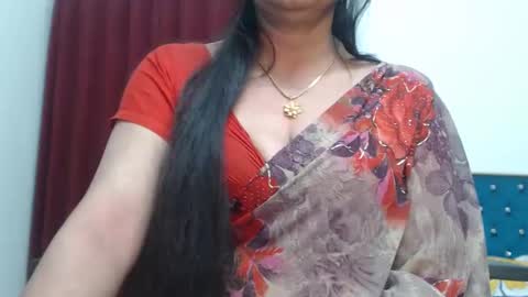 Snapshot of desimaisa130 chatting on September 15, 2025, 5:02 pm Maisa online show from September 15, 2025, 5:02 pm