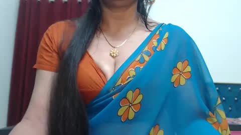 Snapshot of desimaisa130 chatting on September 16, 2025, 4:19 pm Maisa online show from September 16, 2025, 4:19 pm