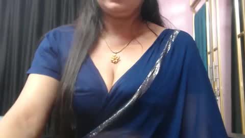 Snapshot of desimaisa130 chatting on October 23, 2025, 4:17 pm Maisa online show from October 23, 2025, 4:17 pm