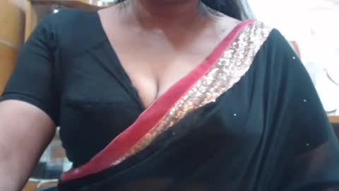 Snapshot of desimaisa130 chatting on June 30, 2026, 6:09 pm Maisa online show from June 30, 2026, 6:09 pm