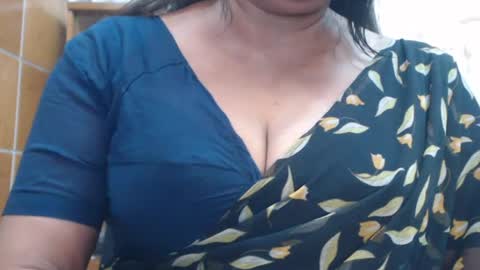 Snapshot of desimaisa130 chatting on July 2, 2026, 5:41 pm Maisa online show from July 2, 2026, 5:41 pm