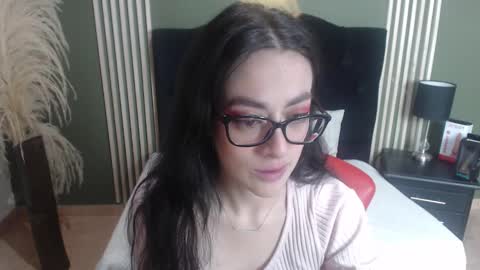 Snapshot of desiring__angel chatting on January 23, 2025, 6:39 am Desiring Angel online show from January 23, 2025, 6:39 am