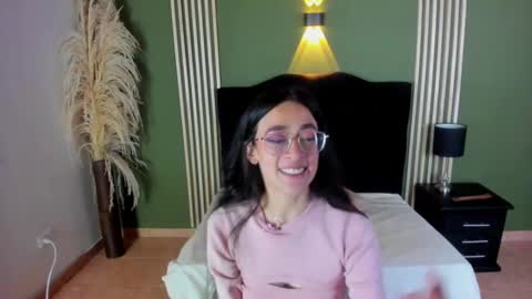 Snapshot of desiring__angel chatting on March 8, 2025, 8:00 am Desiring Angel online show from March 8, 2025, 8:00 am