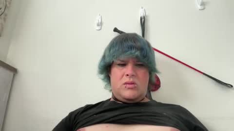 Dezmond online show from November 24, 2025, 7:35 pm