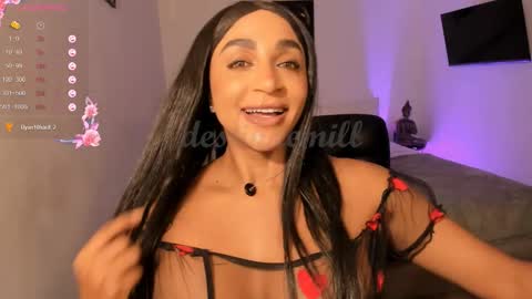 Destinne Mill online show from November 28, 2025, 1:58 pm