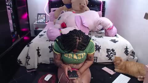 Snapshot of devi_black_13_ chatting on March 27, 2026, 3:01 am devi_black_13_ online show from March 27, 2026, 3:01 am