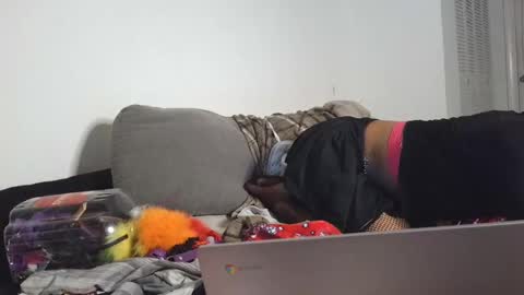 deviantdynasty online show from November 6, 2025, 7:31 am