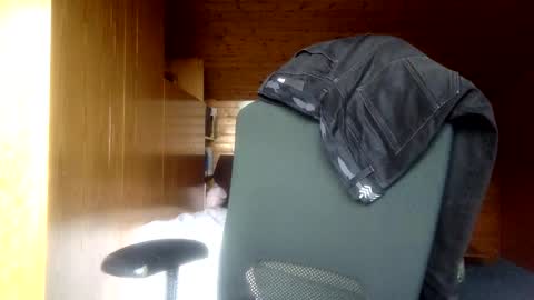 Snapshot of devil_dark_berlin chatting on December 21, 2024, 12:27 pm ooo  Devil Dark  ooo online show from December 21, 2024, 12:27 pm