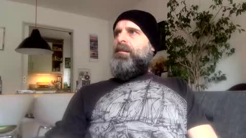 Snapshot of devil_dark_berlin chatting on October 31, 2025, 8:59 am ooo  Devil Dark  ooo online show from October 31, 2025, 8:59 am