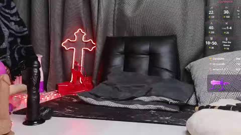 devil_s_bride online show from March 1, 2025, 8:56 am