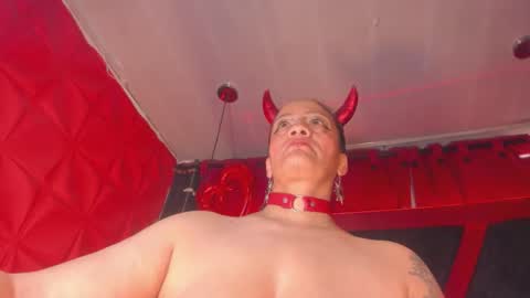 Snapshot of devil_taylorx chatting on February 14, 2026, 4:15 pm devil_taylorx online show from February 14, 2026, 4:15 pm