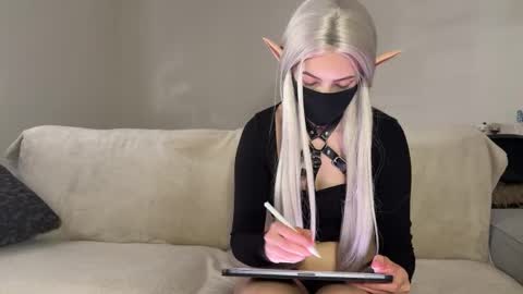 Snapshot of deviliaaa chatting on April 2, 2026, 10:13 am Devil online show from April 2, 2026, 10:13 am