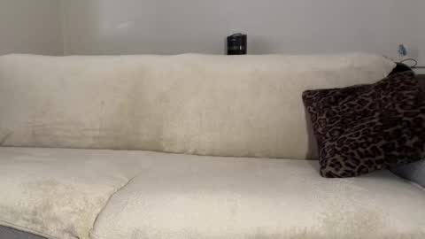 Snapshot of deviliaaa chatting on April 3, 2026, 10:24 am Devil online show from April 3, 2026, 10:24 am