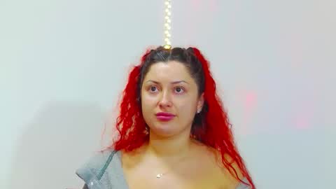 AlexaMills online show from November 27, 2025, 10:39 am