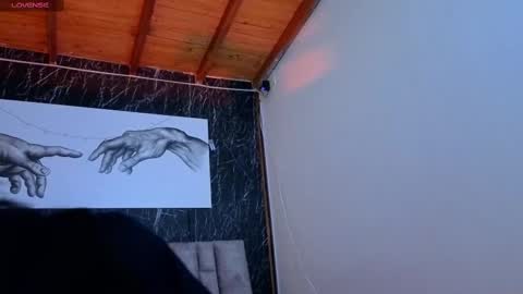 Snapshot of devils_cry_ chatting on September 16, 2025, 4:24 am Alex online show from September 16, 2025, 4:24 am