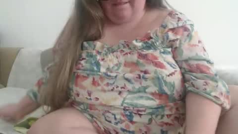 DevilsChick -- OF  online show from March 2, 2026, 1:18 pm