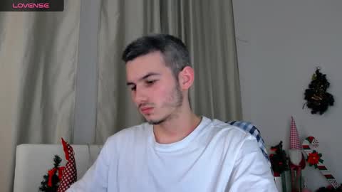 devin_ho online show from January 5, 2025, 7:49 pm