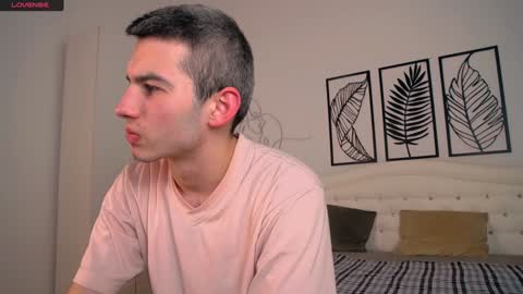 devin_ho online show from February 4, 2025, 5:53 am