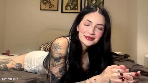 Devin online show from December 3, 2025, 12:51 am