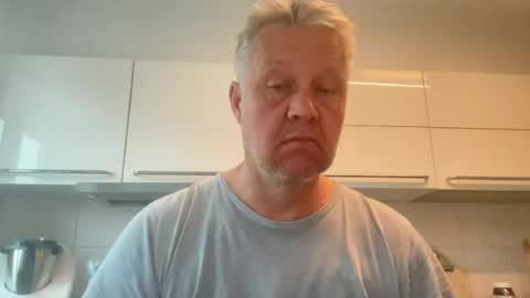 Snapshot of devon_nite chatting on June 15, 2026, 6:26 am Devon online show from June 15, 2026, 6:26 am