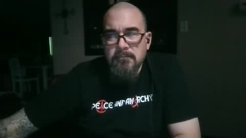 Snapshot of dexterbanana chatting on December 6, 2024, 3:41 am Mike Sounde online show from December 6, 2024, 3:41 am