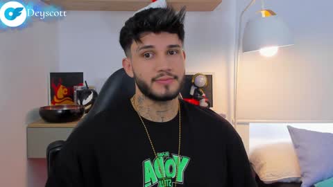 JULIAN online show from January 2, 2025, 9:18 pm