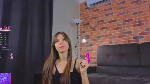 Kira online show from September 13, 2025, 8:19 pm