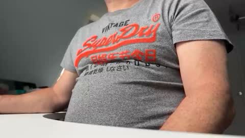 Snapshot of dhrobbert chatting on January 17, 2025, 10:00 am Robbert online show from January 17, 2025, 10:00 am