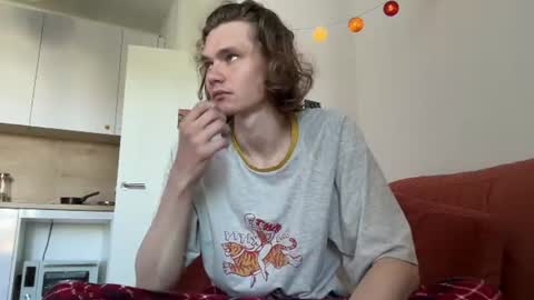 Snapshot of di_n_alex chatting on July 17, 2026, 9:27 am Di Alex online show from July 17, 2026, 9:27 am