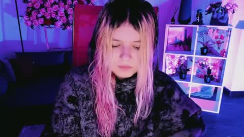 Snapshot of diaangell chatting on March 30, 2026, 7:37 pm Dia online show from March 30, 2026, 7:37 pm