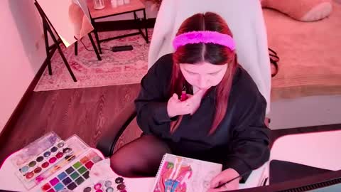 Snapshot of diaangell chatting on April 21, 2026, 1:42 am Dia online show from April 21, 2026, 1:42 am