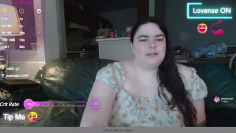 Snapshot of diamaith1214 chatting on March 12, 2025, 12:10 am diamaith1214 online show from March 12, 2025, 12:10 am