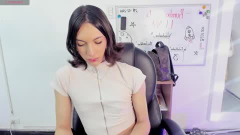 Snapshot of diamond_daphne chatting on March 1, 2026, 5:20 am Daphne Sophia Vega online show from March 1, 2026, 5:20 am