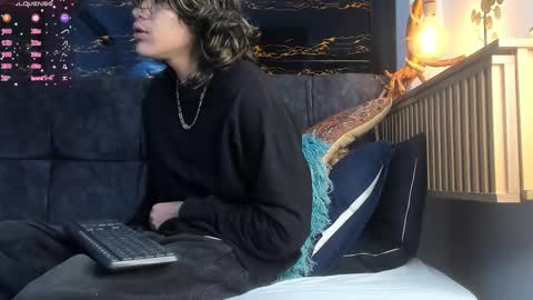 diamond_twink online show from November 14, 2025, 4:11 am