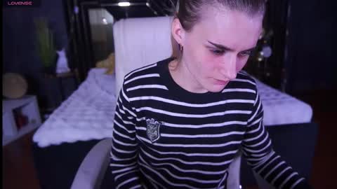 DiamondNina online show from February 5, 2026, 7:51 pm