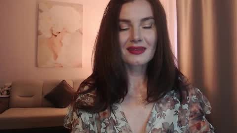 Diana DeLua online show from September 15, 2025, 3:56 pm