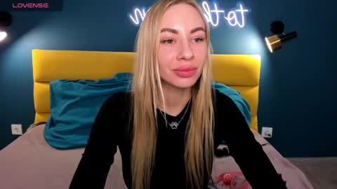 Snapshot of diana_garrett chatting on January 24, 2025, 8:55 am Diana  online show from January 24, 2025, 8:55 am