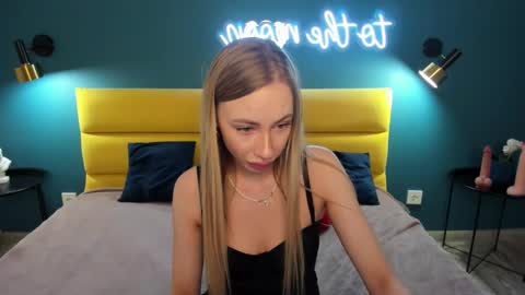 Diana  online show from March 16, 2026, 9:02 am