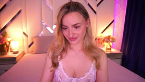 diana_nova online show from May 8, 2026, 1:16 pm