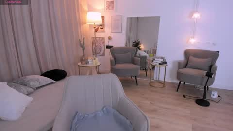 Diana online show from April 4, 2026, 5:27 am