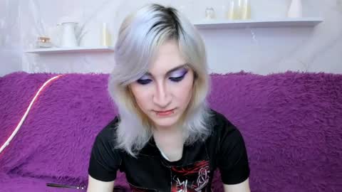 dianabardot online show from May 4, 2026, 3:13 am