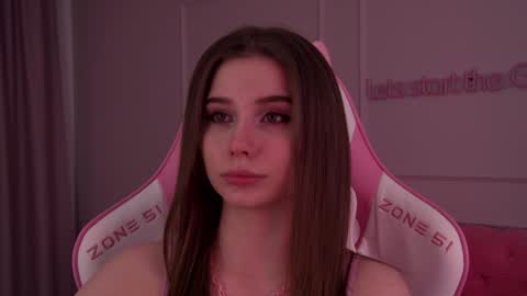 Snapshot of dianabecker chatting on January 25, 2025, 4:56 am Diana online show from January 25, 2025, 4:56 am