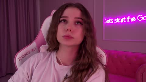 Snapshot of dianabecker chatting on January 25, 2025, 6:35 pm Diana online show from January 25, 2025, 6:35 pm