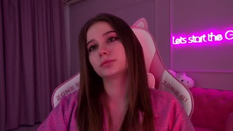 Snapshot of dianabecker chatting on January 28, 2025, 6:17 pm Diana online show from January 28, 2025, 6:17 pm