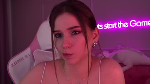 Snapshot of dianabecker chatting on February 7, 2025, 1:36 am Diana online show from February 7, 2025, 1:36 am