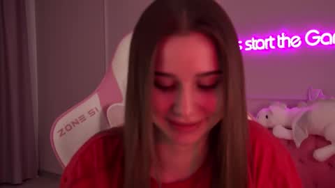 Snapshot of dianabecker chatting on February 10, 2025, 4:08 am Diana online show from February 10, 2025, 4:08 am