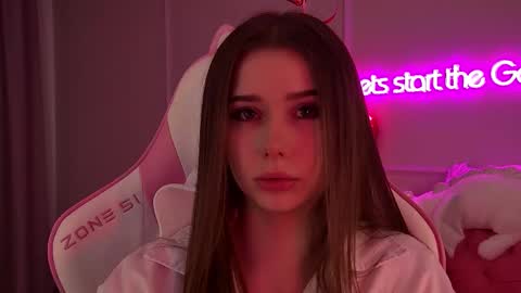 Snapshot of dianabecker chatting on February 11, 2025, 6:33 pm Diana online show from February 11, 2025, 6:33 pm