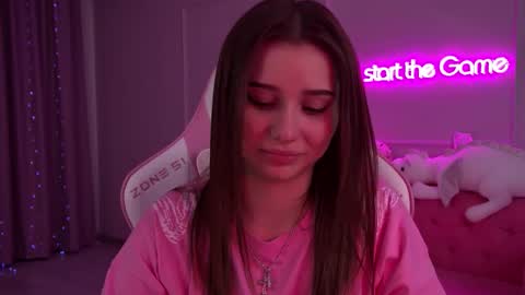 Snapshot of dianabecker chatting on February 21, 2025, 2:06 am Diana online show from February 21, 2025, 2:06 am